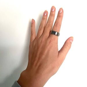 Oura gen 3 silver ring size 8